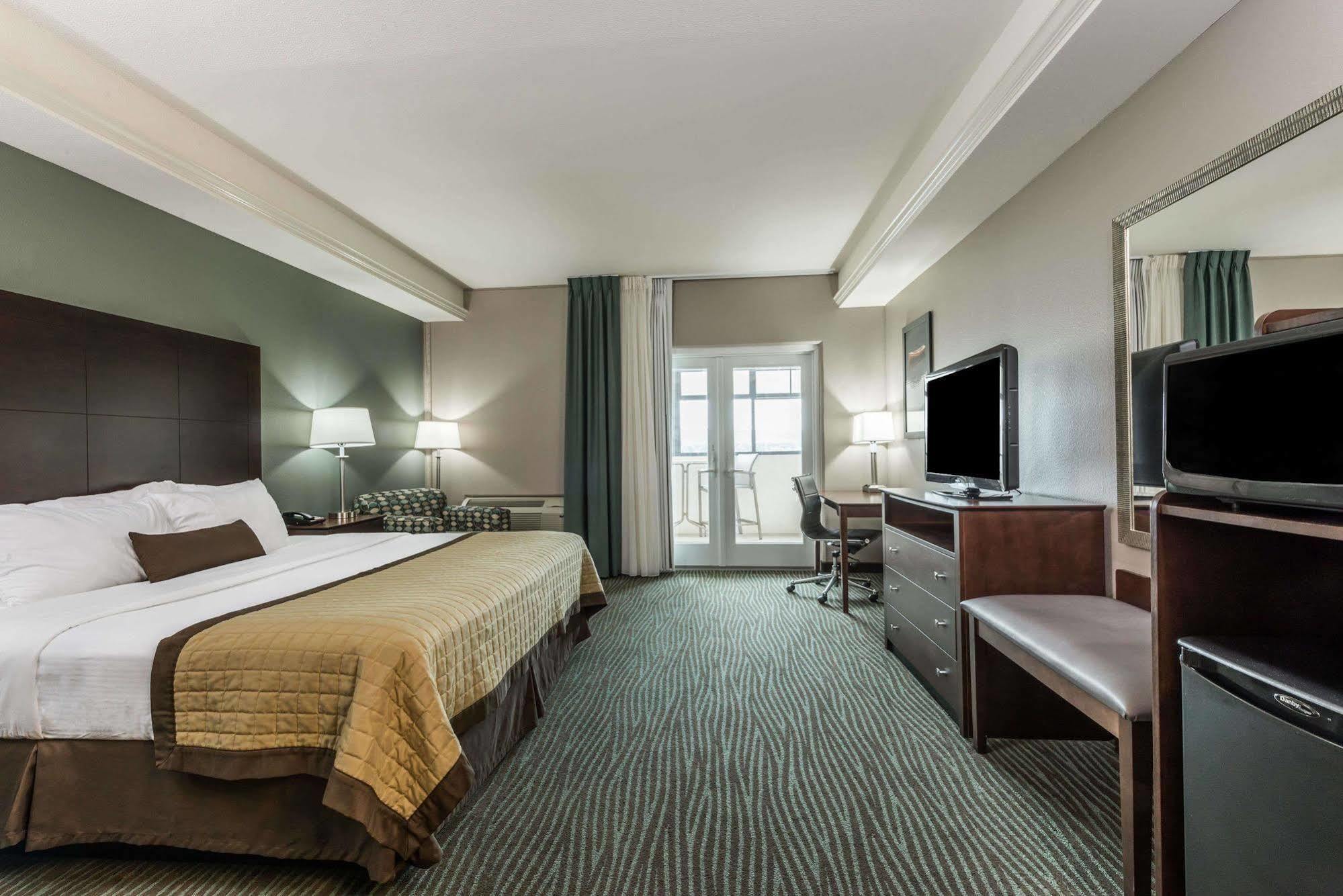 Hotel Baymont By Wyndham Bellevue Exterior foto